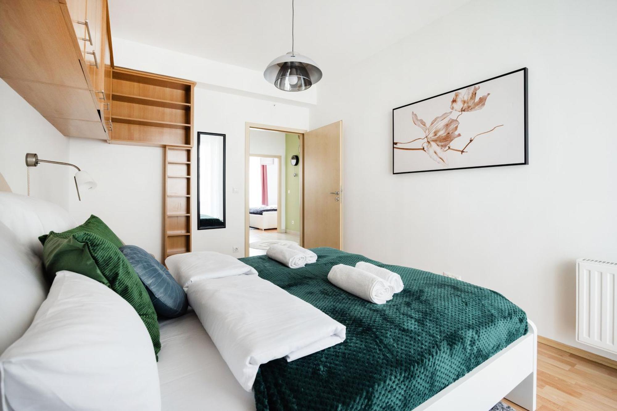 Modern Two-Bedroom Apartment With Free Parking Budapest Exteriör bild