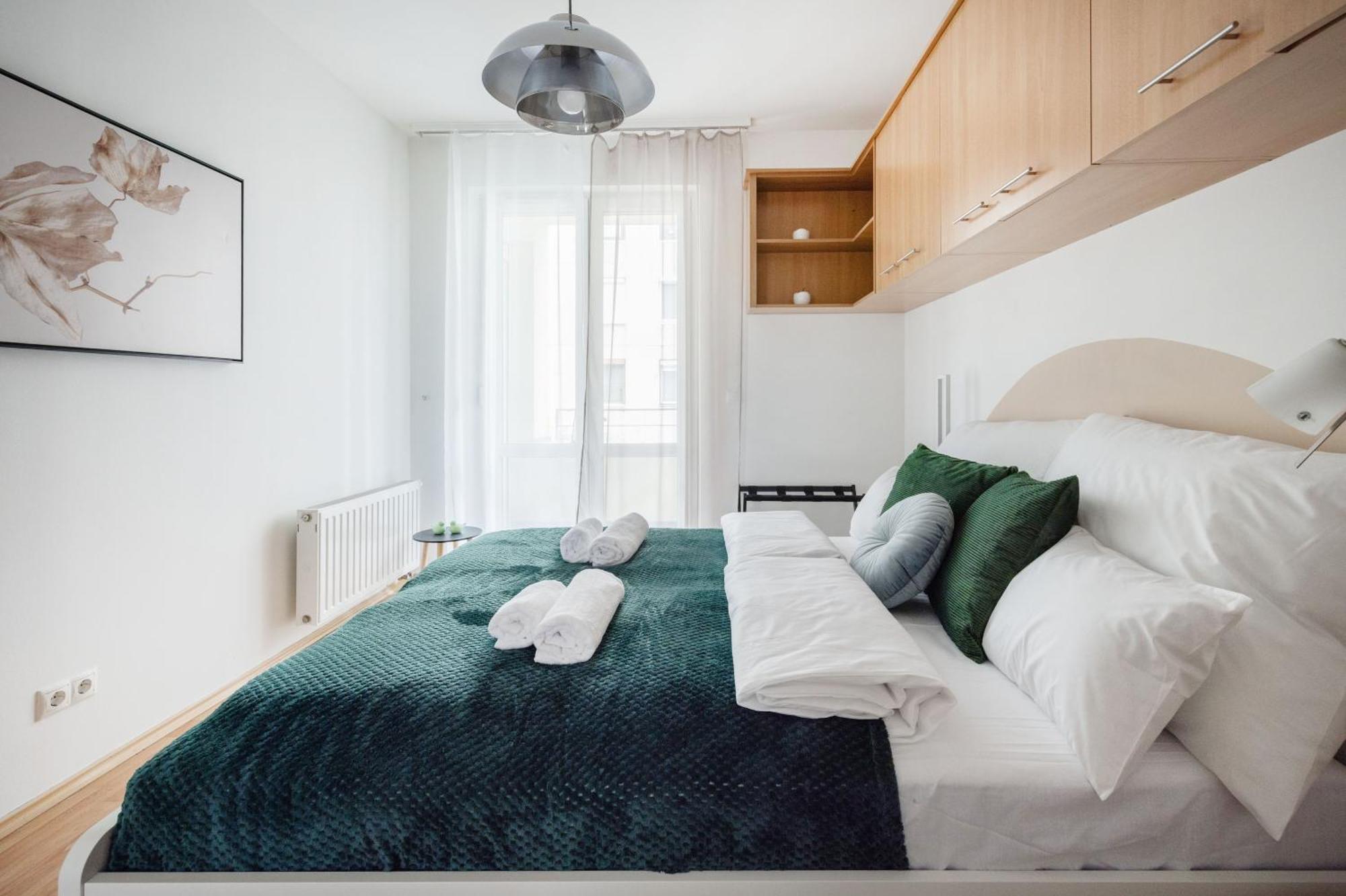Modern Two-Bedroom Apartment With Free Parking Budapest Exteriör bild