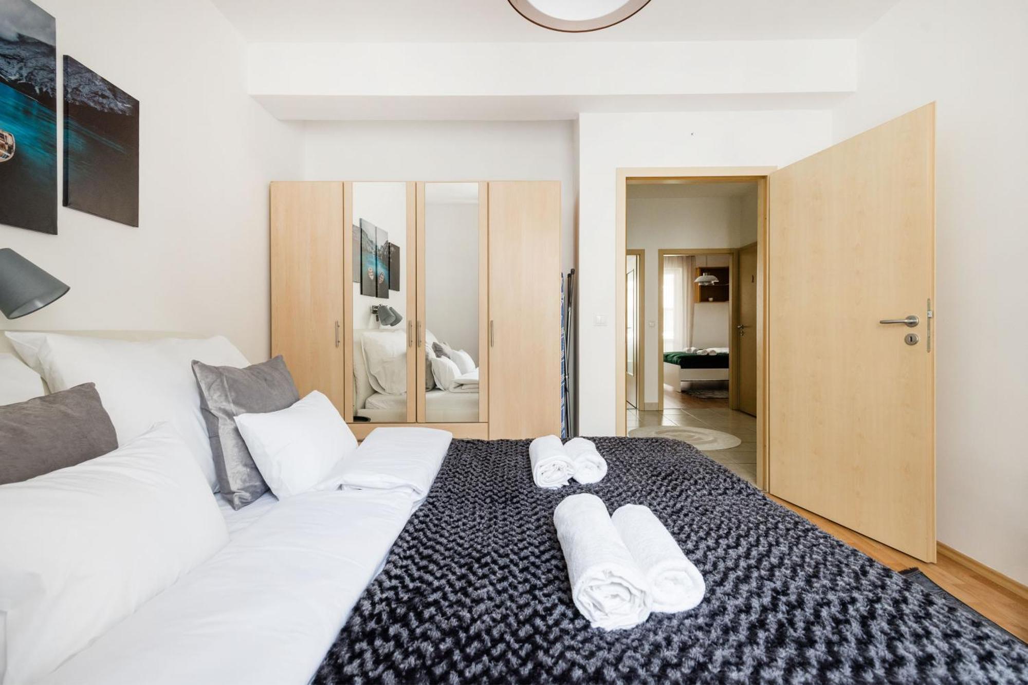 Modern Two-Bedroom Apartment With Free Parking Budapest Exteriör bild