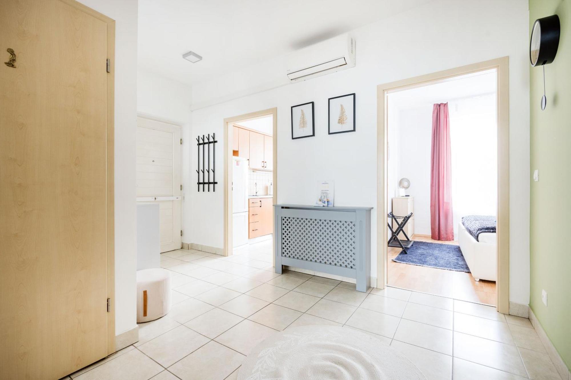 Modern Two-Bedroom Apartment With Free Parking Budapest Exteriör bild