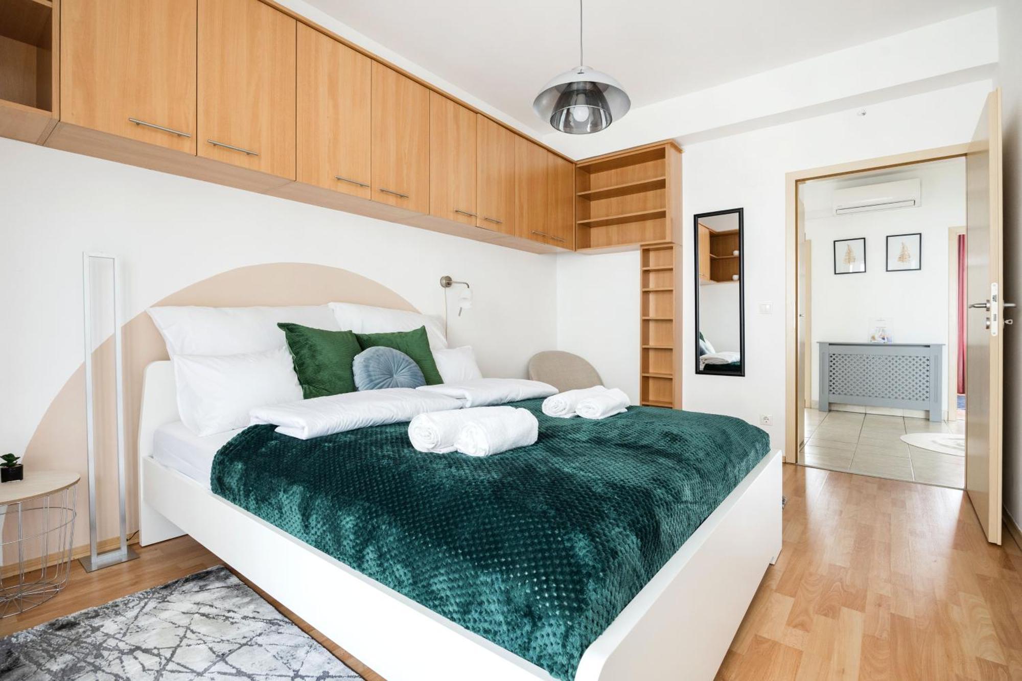 Modern Two-Bedroom Apartment With Free Parking Budapest Exteriör bild